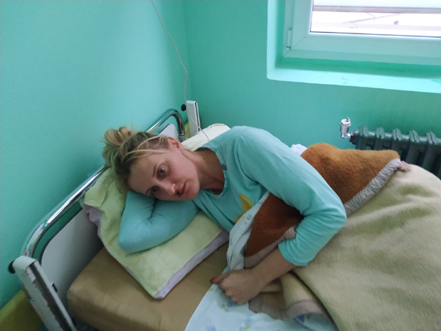 Мухамед је крвнички претукао Јелену, али она се опоравила и поручује: Српкиња сам, не дам да ово заташкају!